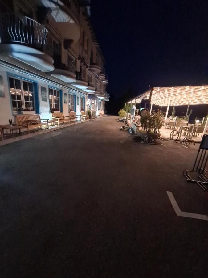 Amelia Hotel
